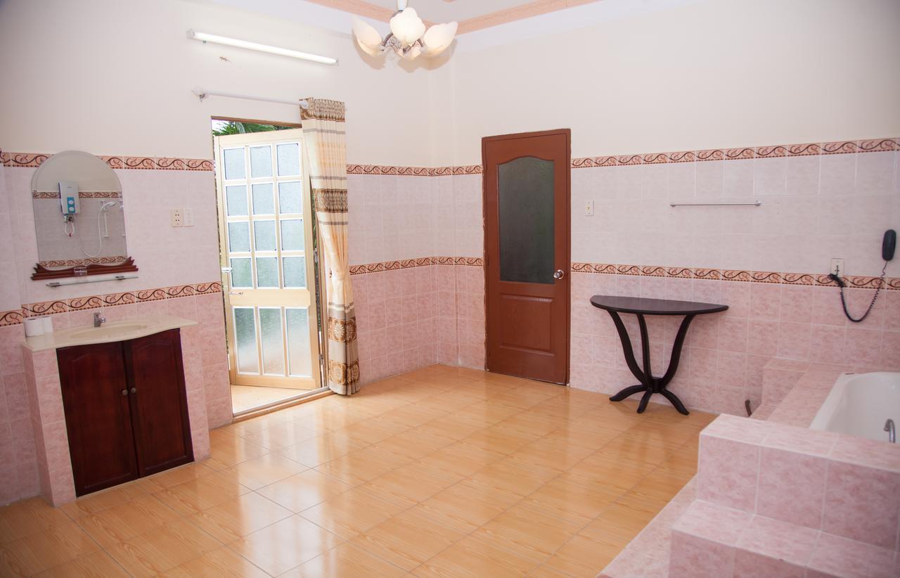 Dream Palace Hotel Ho Chi Minh City Exterior photo